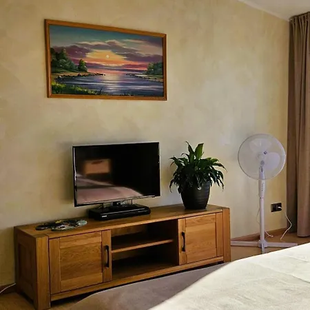 Penthouse With An Amazing Kitchen And View *