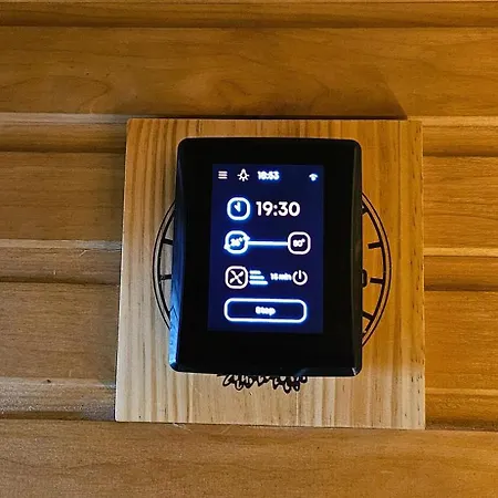 Penthouse With An Amazing Kitchen And View 탈린