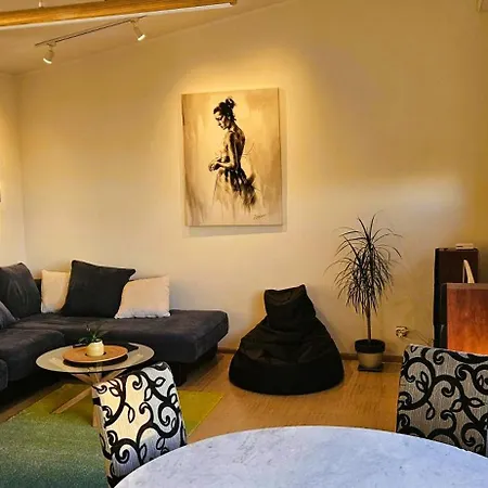 아파트 Penthouse With An Amazing Kitchen And View *