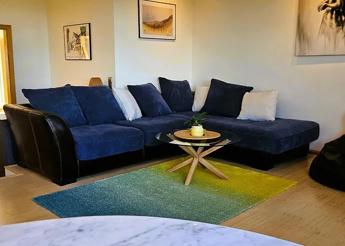 דירה Penthouse With An Amazing Kitchen And View *