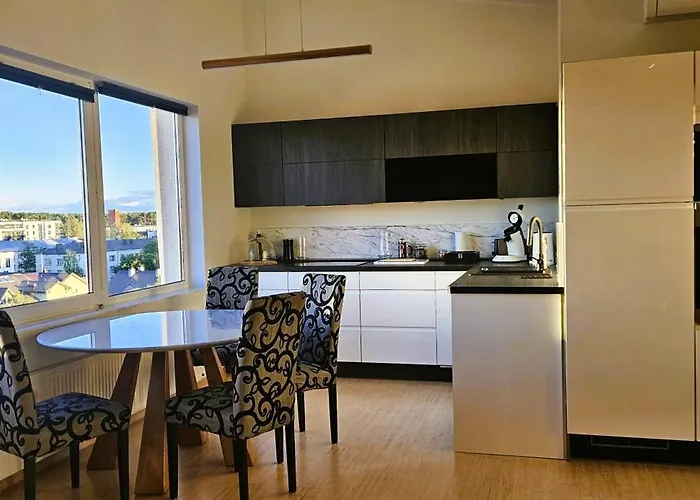 Penthouse With An Amazing Kitchen And View טאלין
