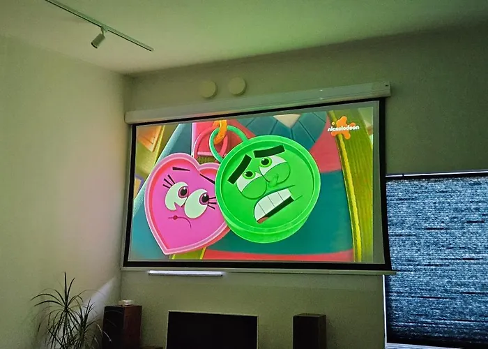 Penthouse With An Amazing Kitchen And View דירה