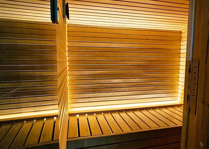 דירה Penthouse With An Amazing Kitchen And View טאלין